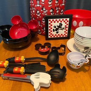 Mickey Mouse Assorted Kitchen Accessory Set